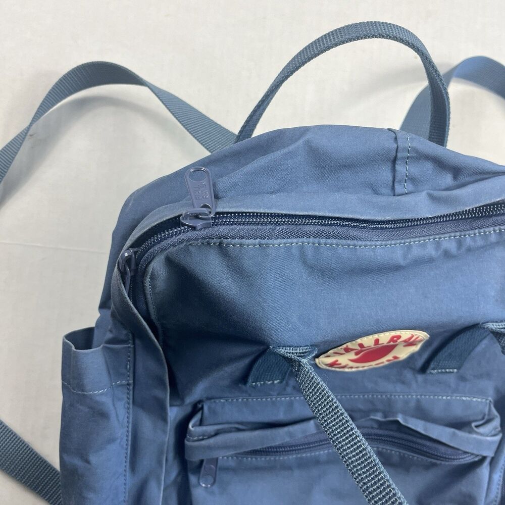 Fjallraven Kanken Backpack Blue Everyday School Outdoor Compact Lightweight WORN - Picture 4 of 11